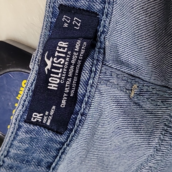 FLAWED! Hollister Curvy Ultra High Rise Mom Denim Jeans Size 5R / W27L27 - Picture 10 of 12